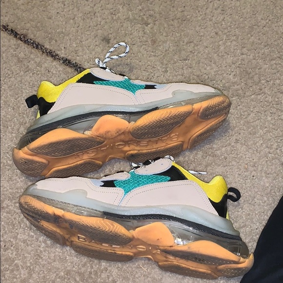 Size 43 9.5/10 - Picture 3 of 3